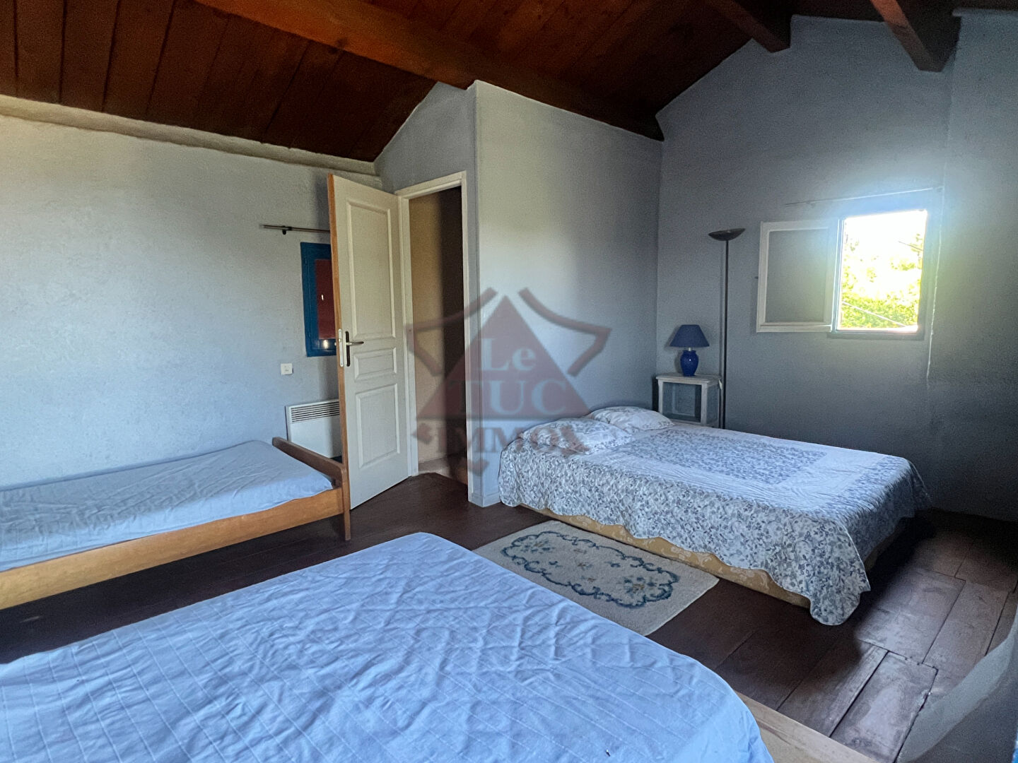 Photo Maison en pierres avec magnifique vue image 4/6