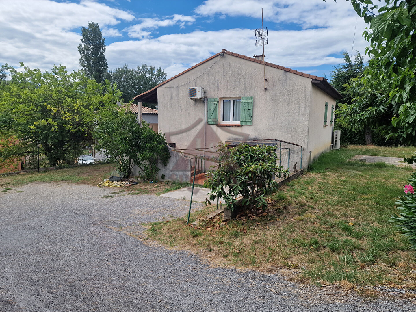 Photo Maison avec garages image 3/6