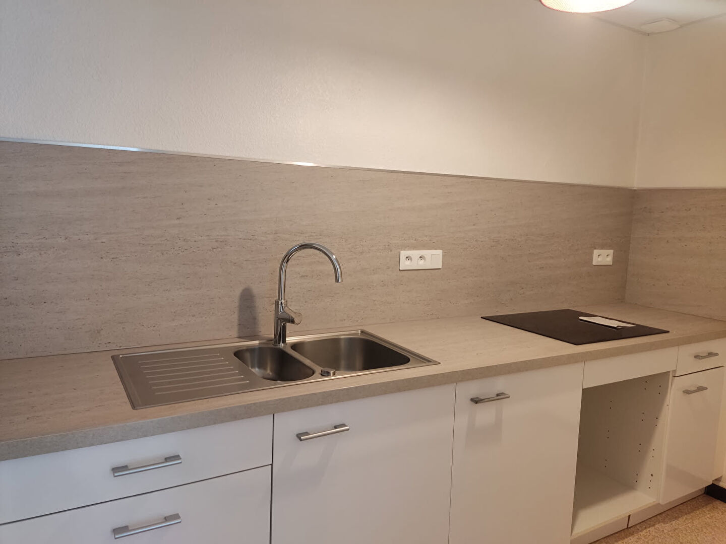 Photo Appartement Barjac 3 pièce(s) 65.81 m2 image 4/5