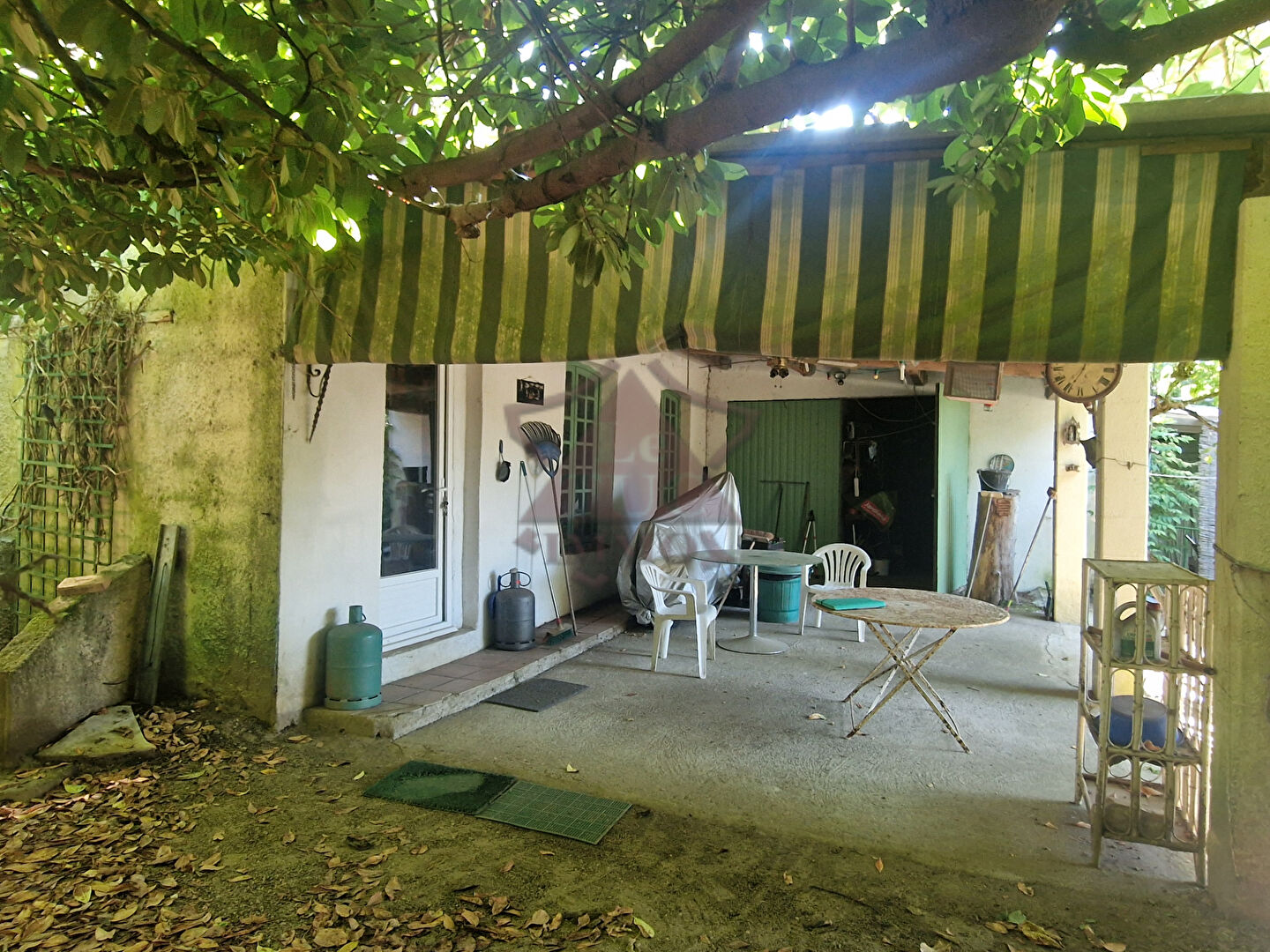 Photo Bungalow isolé en pleine nature sur 2700 m² de terrain image 3/6