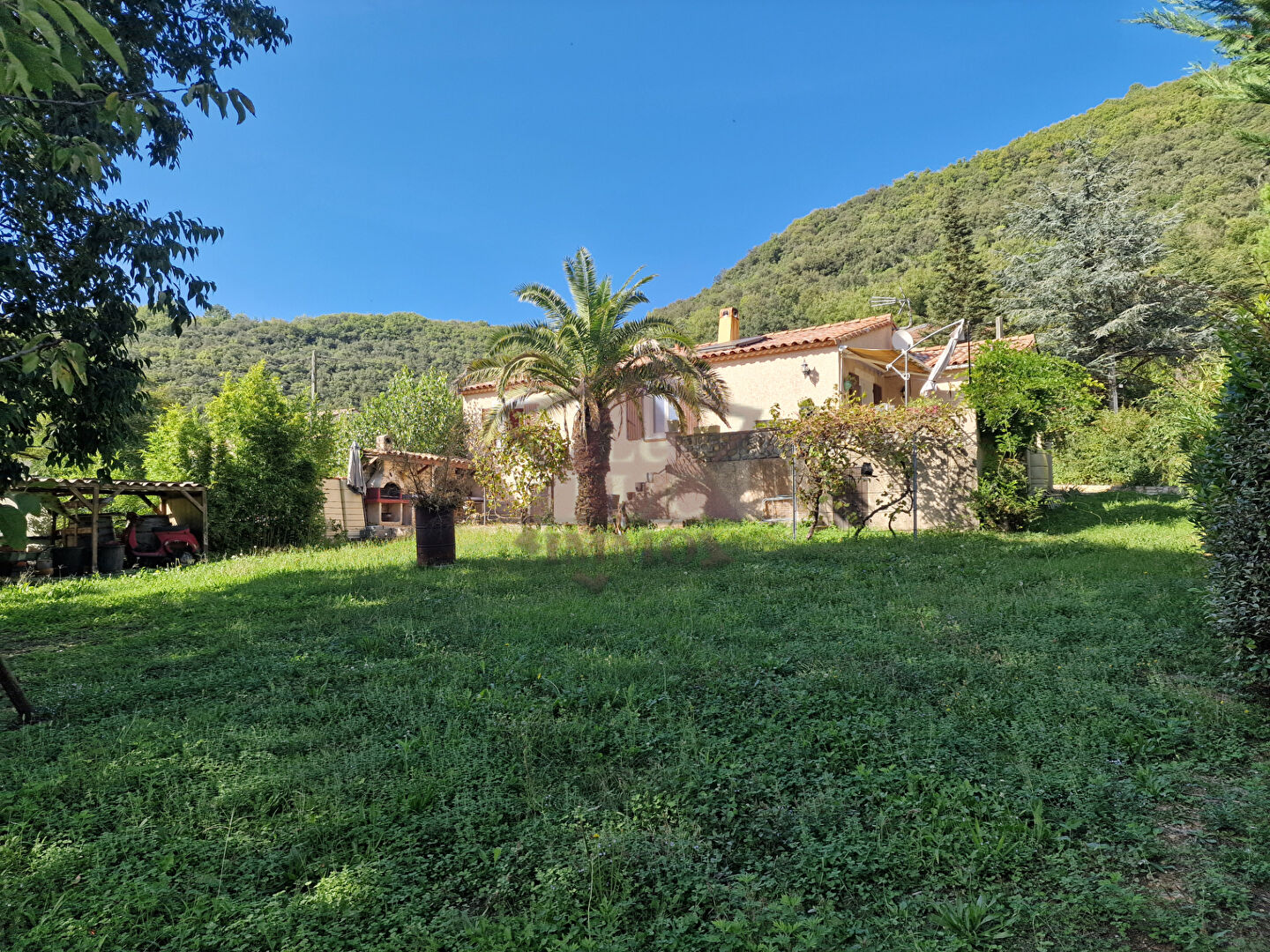 Photo Maison Meyrannes 3 pièce(s) 76 m2 image 2/6