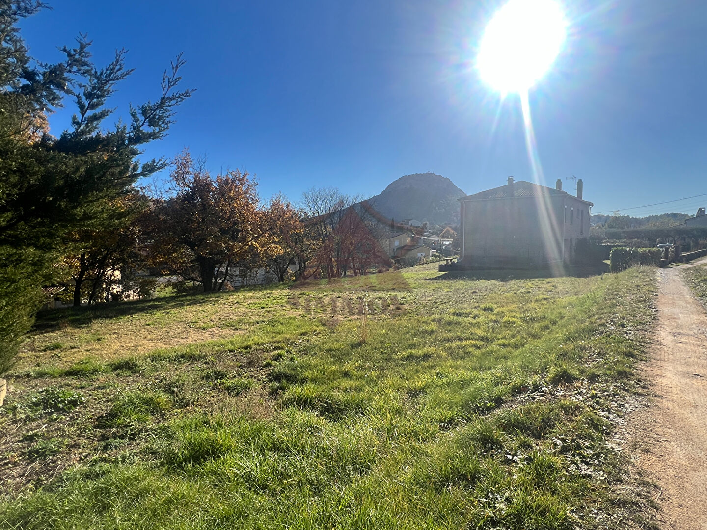 Photo Maison familiale avec terrain constructible image 2/6