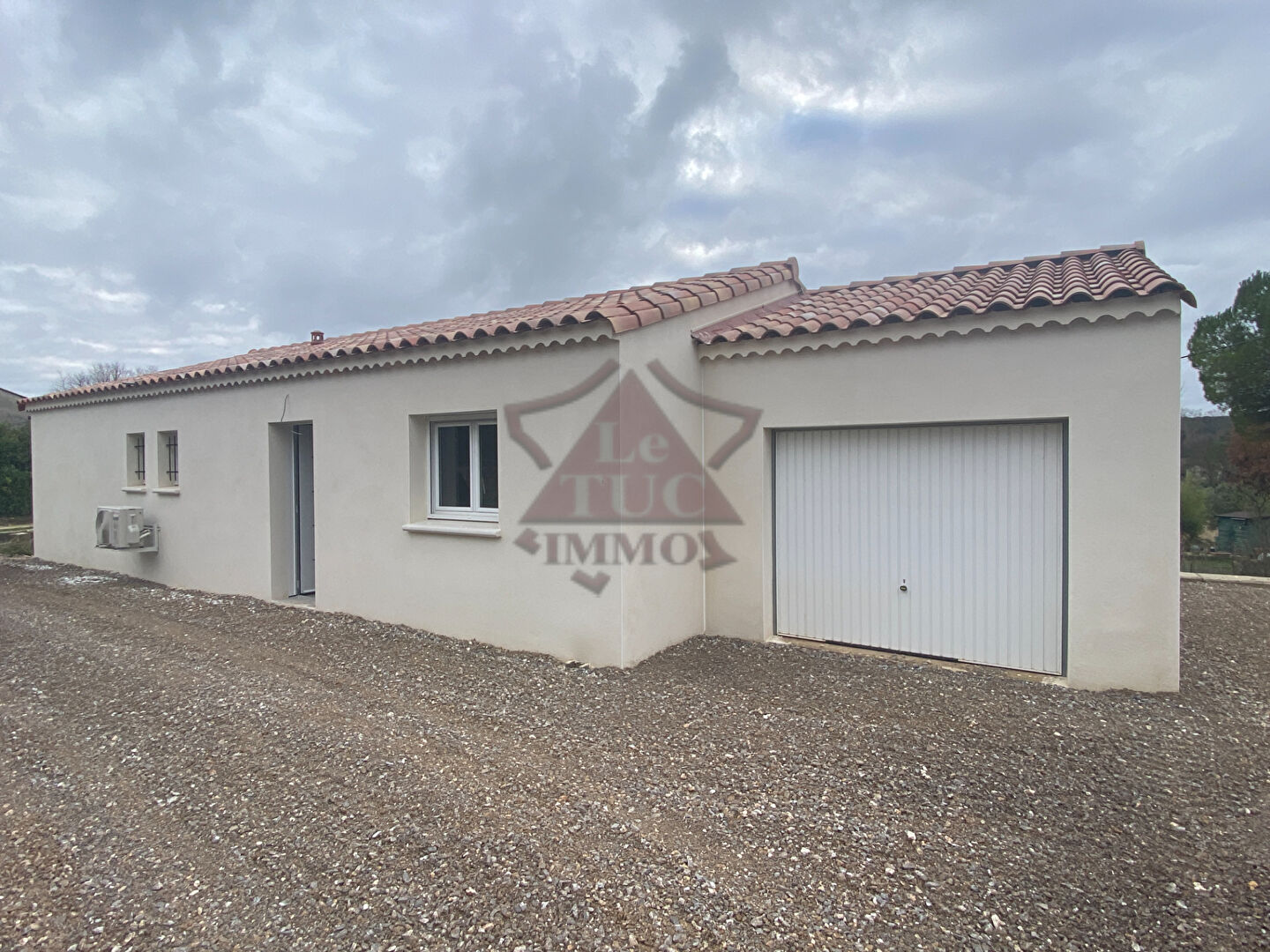 Photo Villa de plain-pied neuve image 2/6