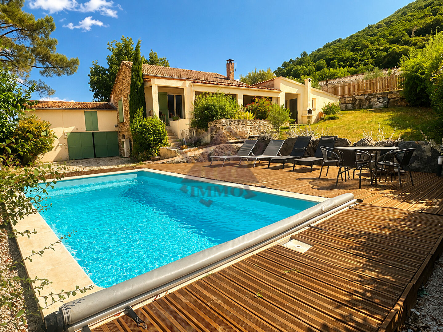 MAS avec piscine