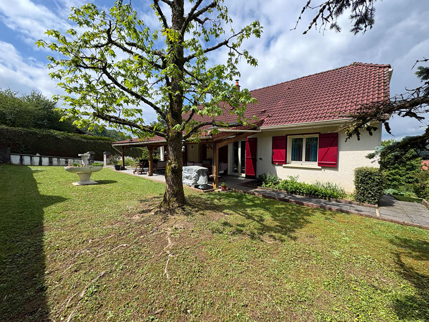 Agence immobilière de BERSOT IMMOBILIER Pont de Roide