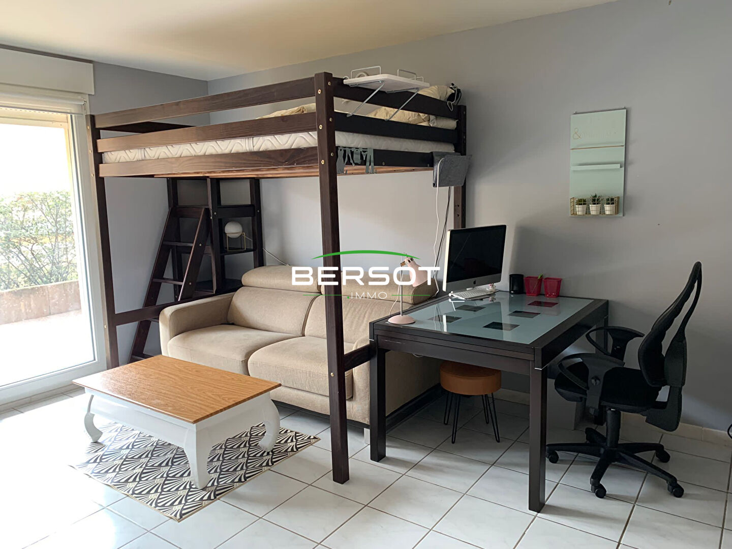 Photo studio meublé  rue de Dole image 2/6