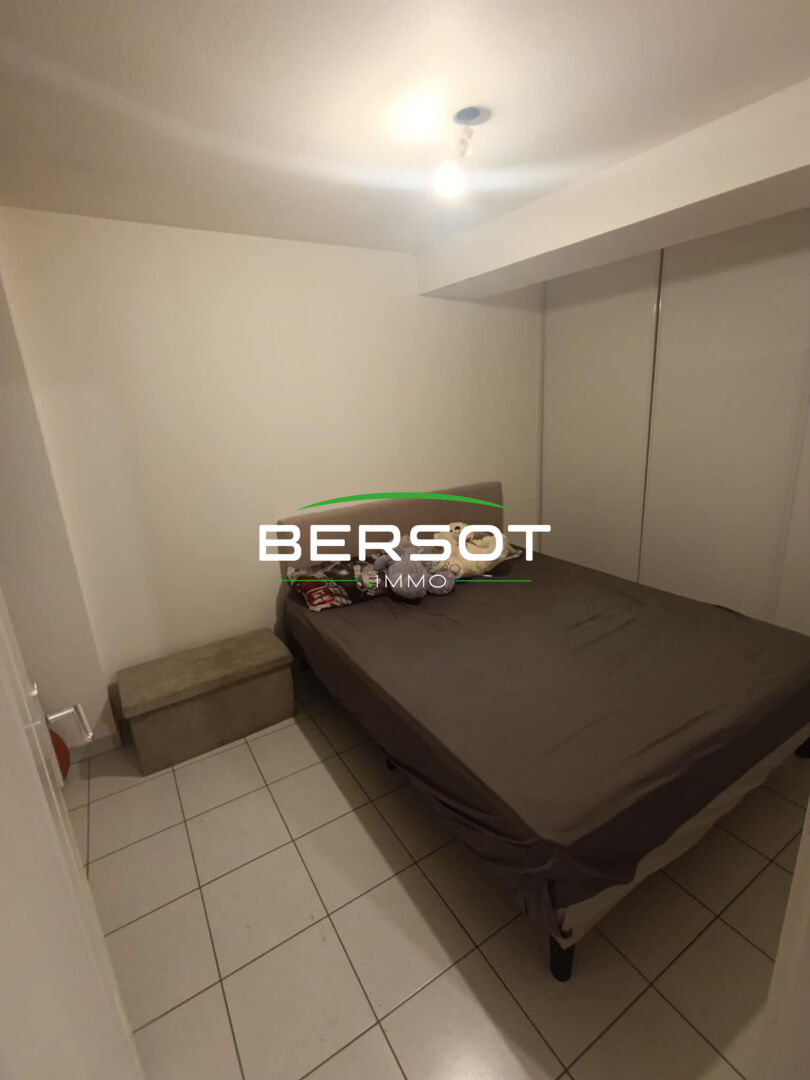 Photo T2 centre ville au rdc image 2/6