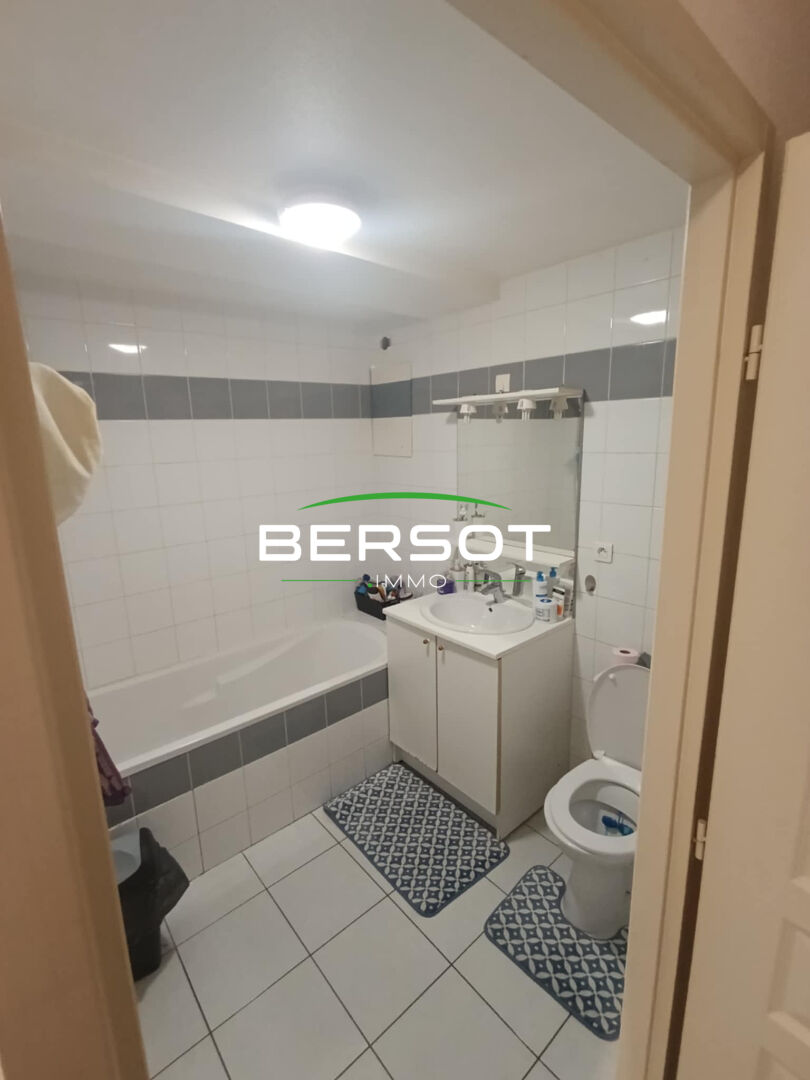 Photo T2 centre ville au rdc image 6/6