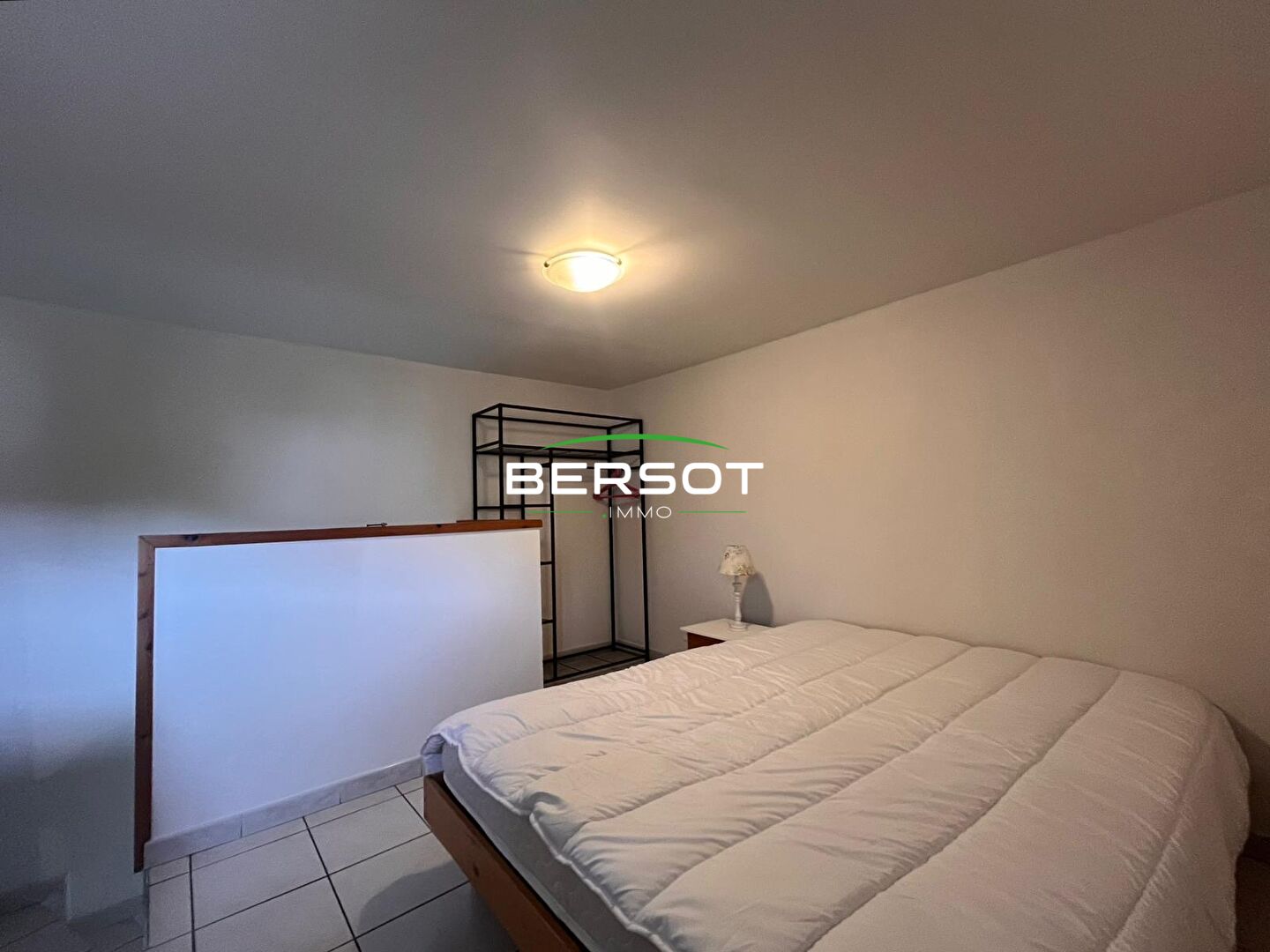 Photo T2 meublé  quartier VELOTTE image 4/6