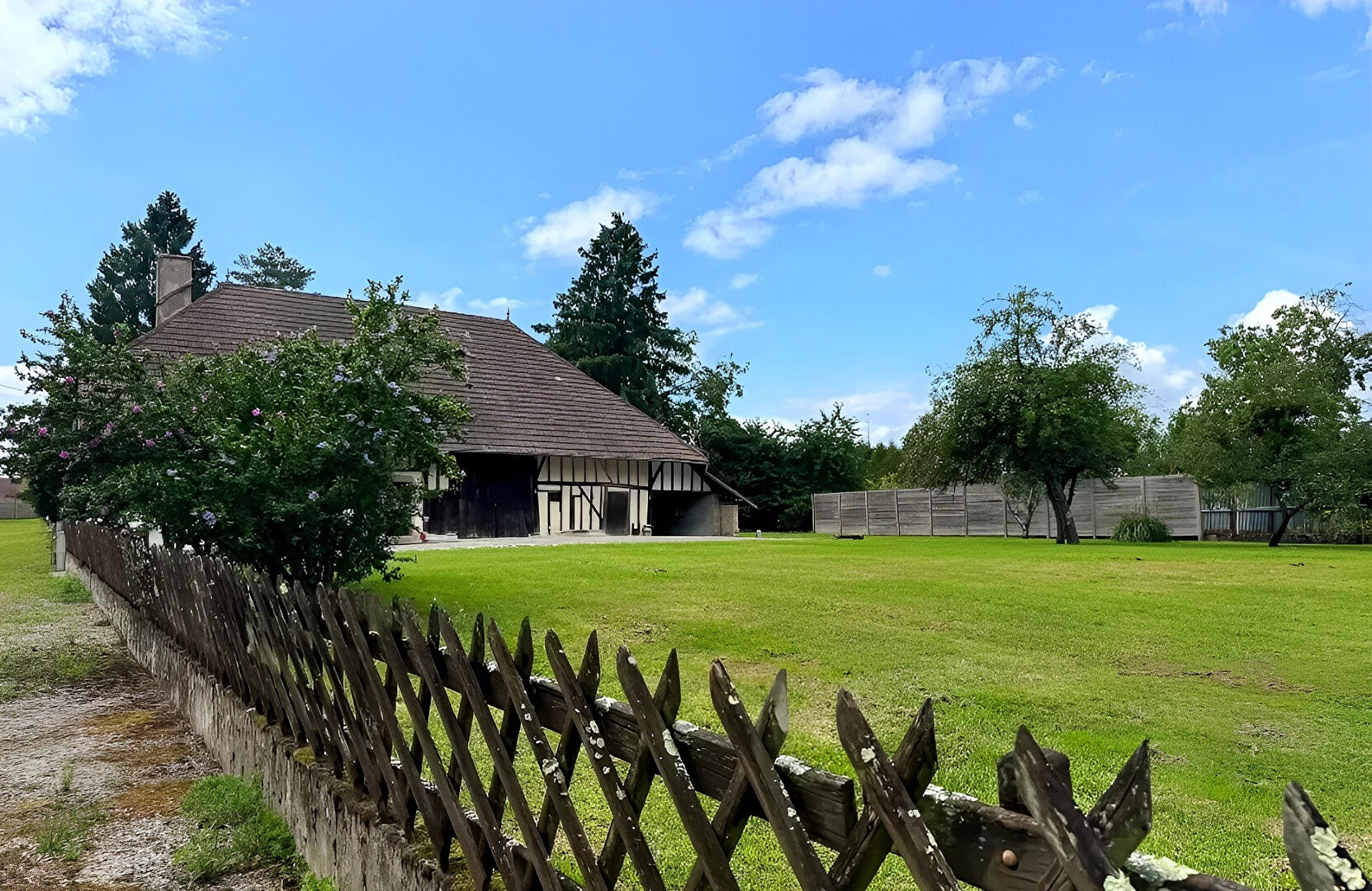 Agence immobilière de BERSOT IMMOBILIER Dole