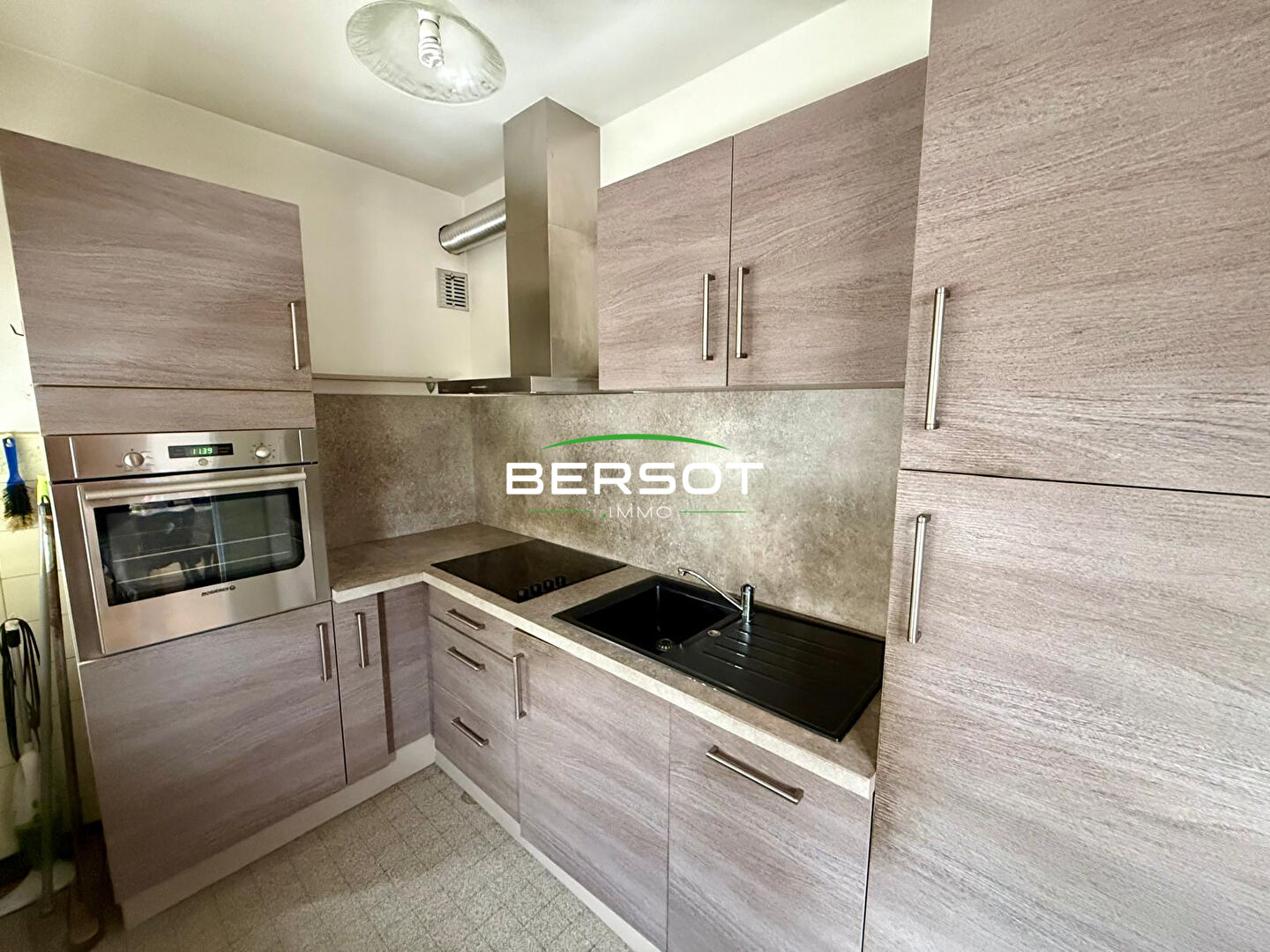 Agence immobilière de BERSOT IMMOBILIER Thonon les Bains