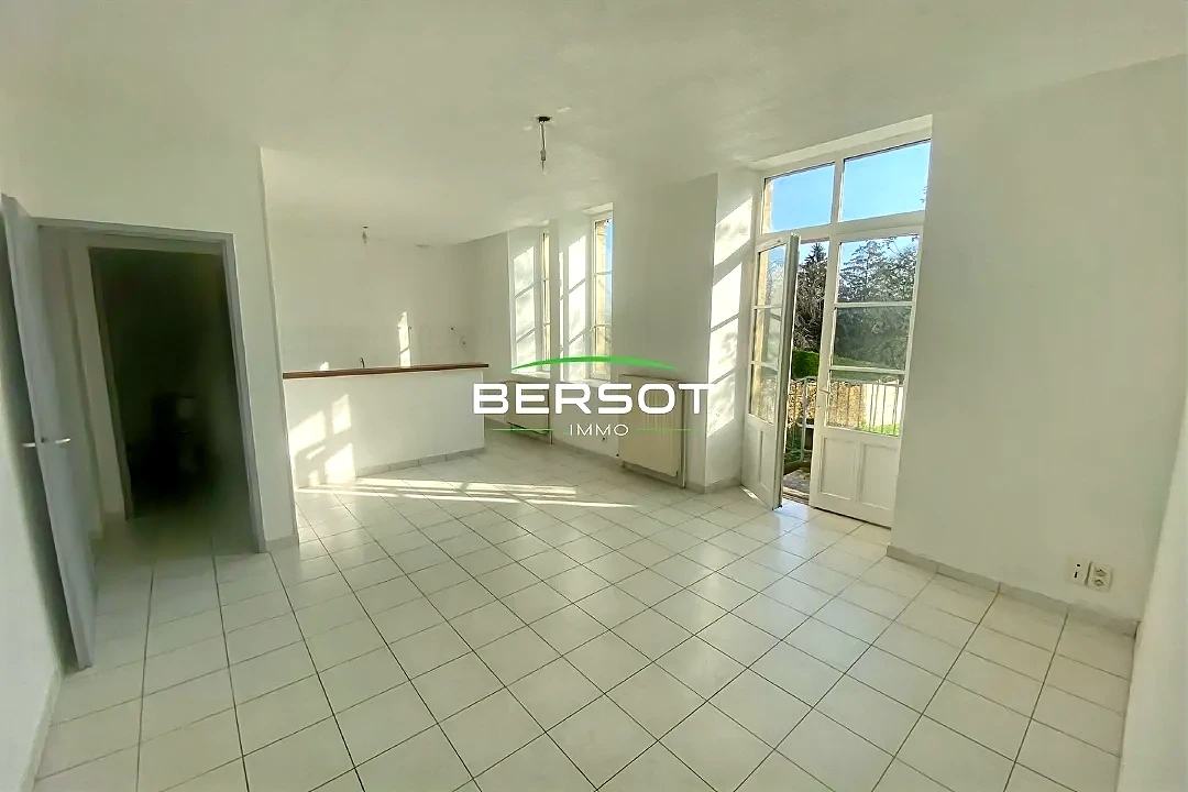 Photo Maison de maitre, secteur Combeaufontaine image 2/6