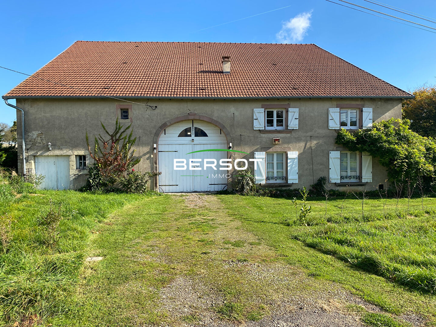 Ancien corps de ferme restauré de 280 m² - Axe Vesoul-Lure