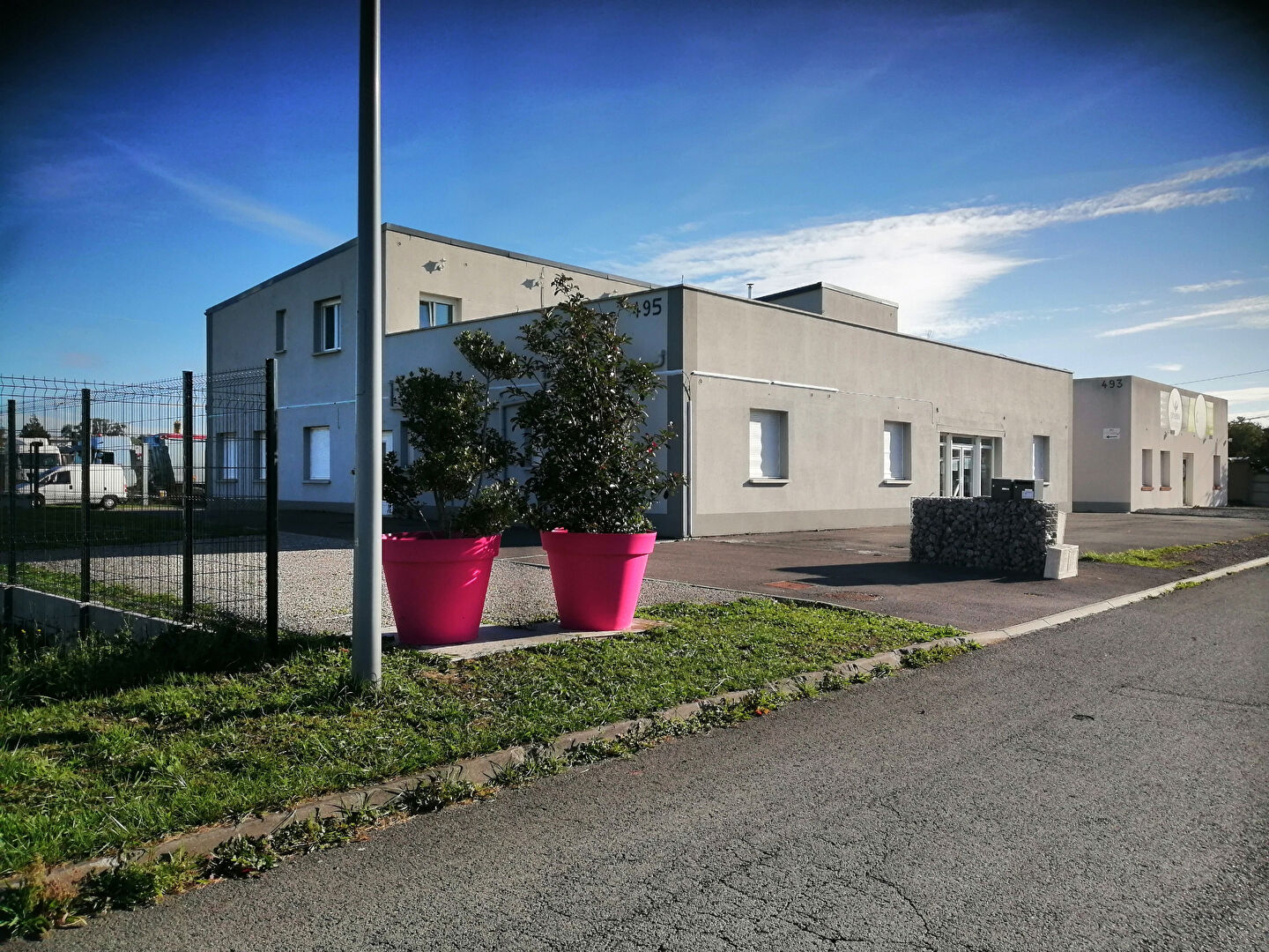 Local d'environ 150m2