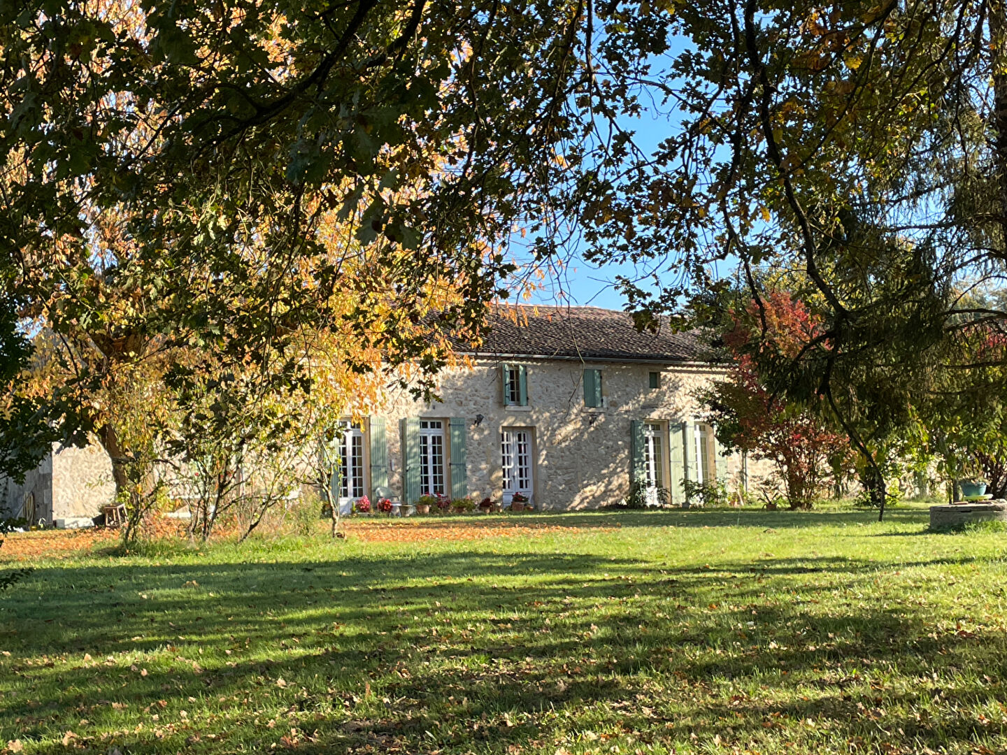 Maison 
MONTPEYROUX
 5360