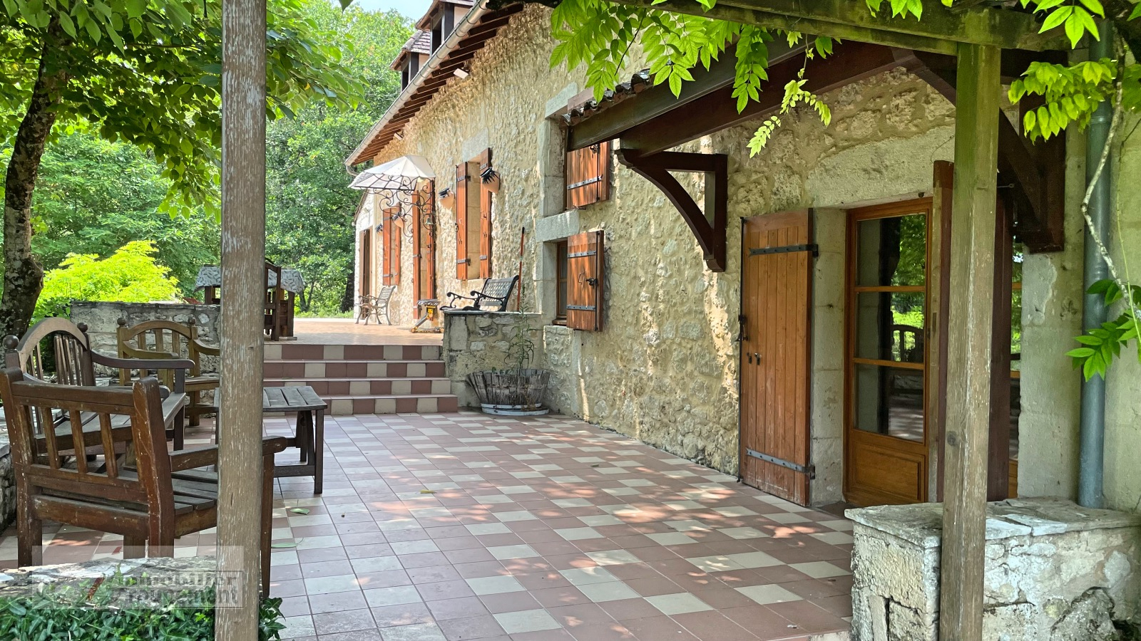 Maison 
MONTCARET
 4627