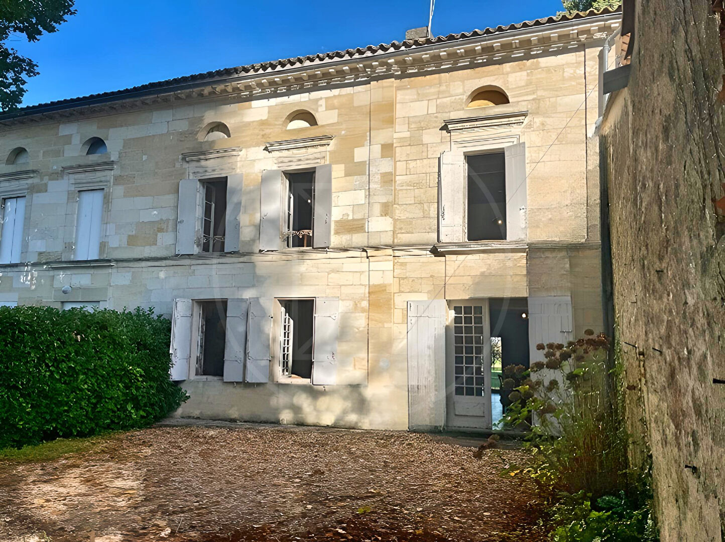 Maison 
SAINT EMILION
 5232