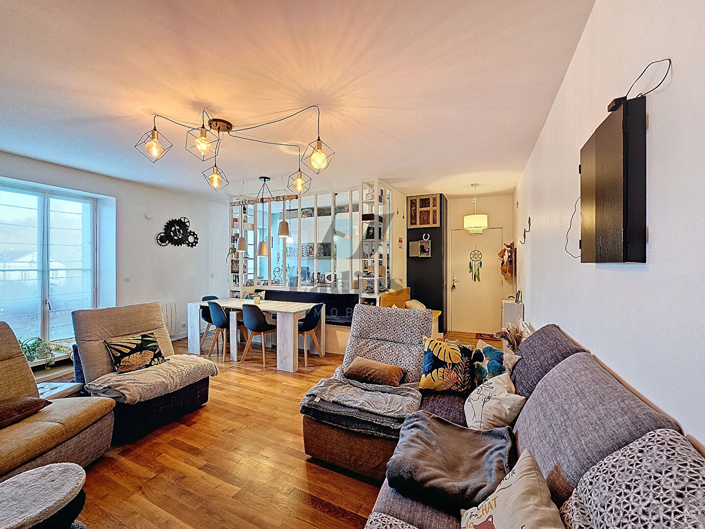 Photo MORET SUR LOING Centre (10km de FONTAINEBLEAU) F3 - 70 m² - 2 Parkings - Cave image 3/6