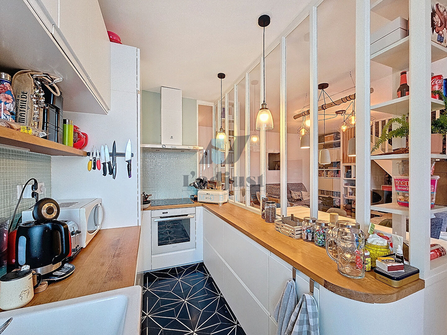 Photo MORET SUR LOING Centre (10km de FONTAINEBLEAU) F3 - 70 m² - 2 Parkings - Cave image 4/6