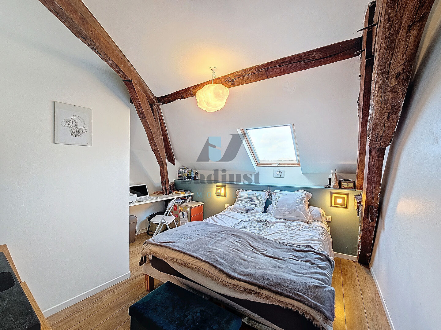 Photo MORET SUR LOING Centre (10km de FONTAINEBLEAU) F3 - 70 m² - 2 Parkings - Cave image 5/6