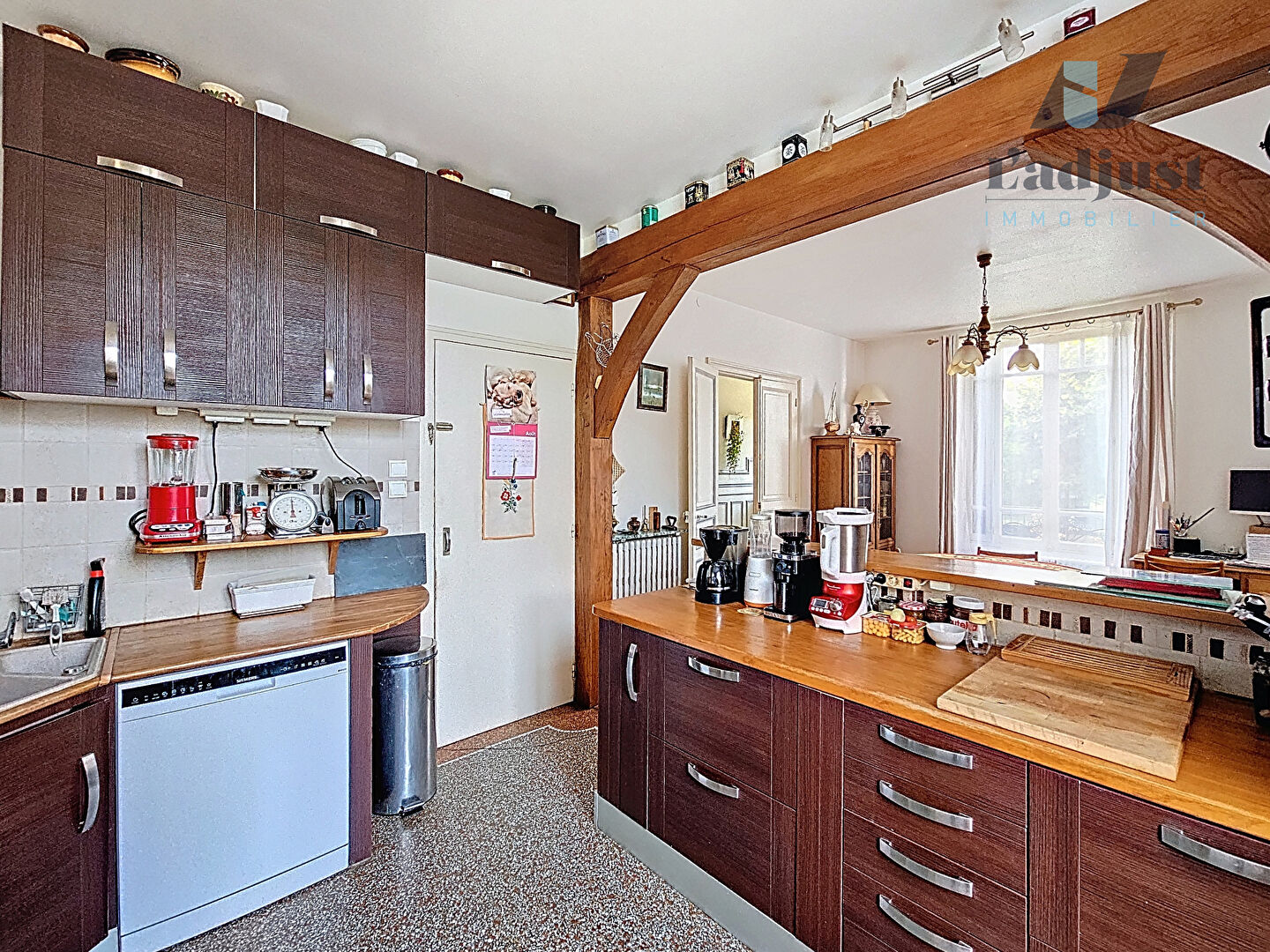 Photo 14mn de MONTERAU-FAULT-YONNE Maison - 7 pièces - Sous-sol total - Grand terrain - garage image 4/6