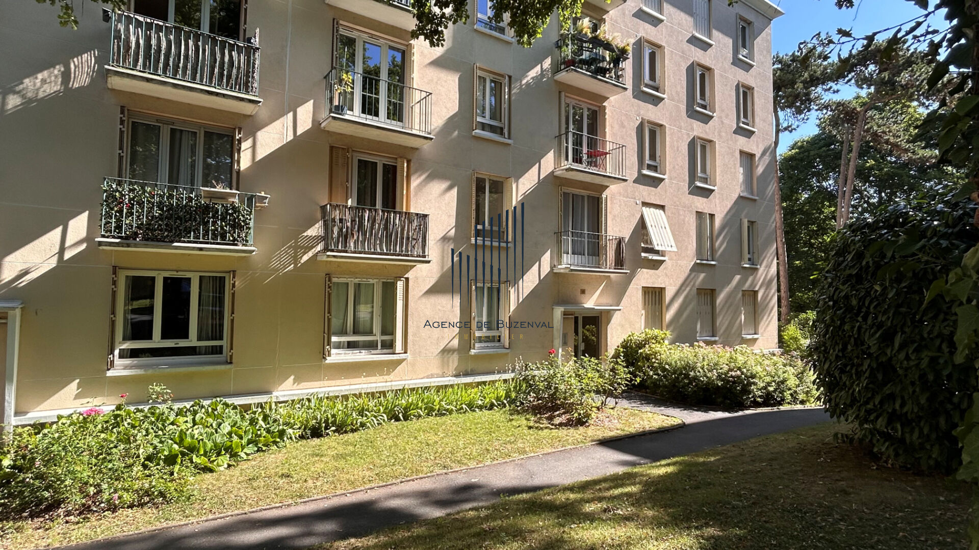 Agence immobilière de BUZENVAL IMMOBILIER Rueil-malmaison