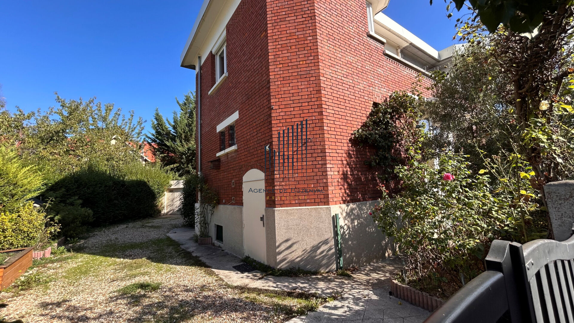 Agence immobilière de BUZENVAL IMMOBILIER Rueil-malmaison
