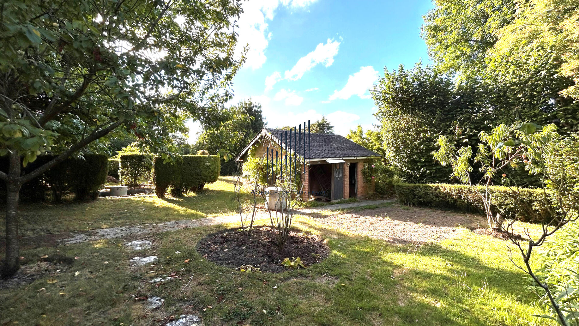 Agence immobilière de BUZENVAL IMMOBILIER Rueil-malmaison