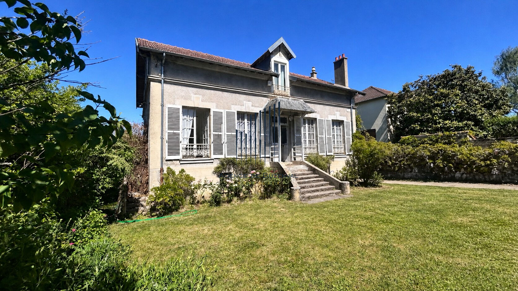 Agence immobilière de BUZENVAL IMMOBILIER Rueil-malmaison