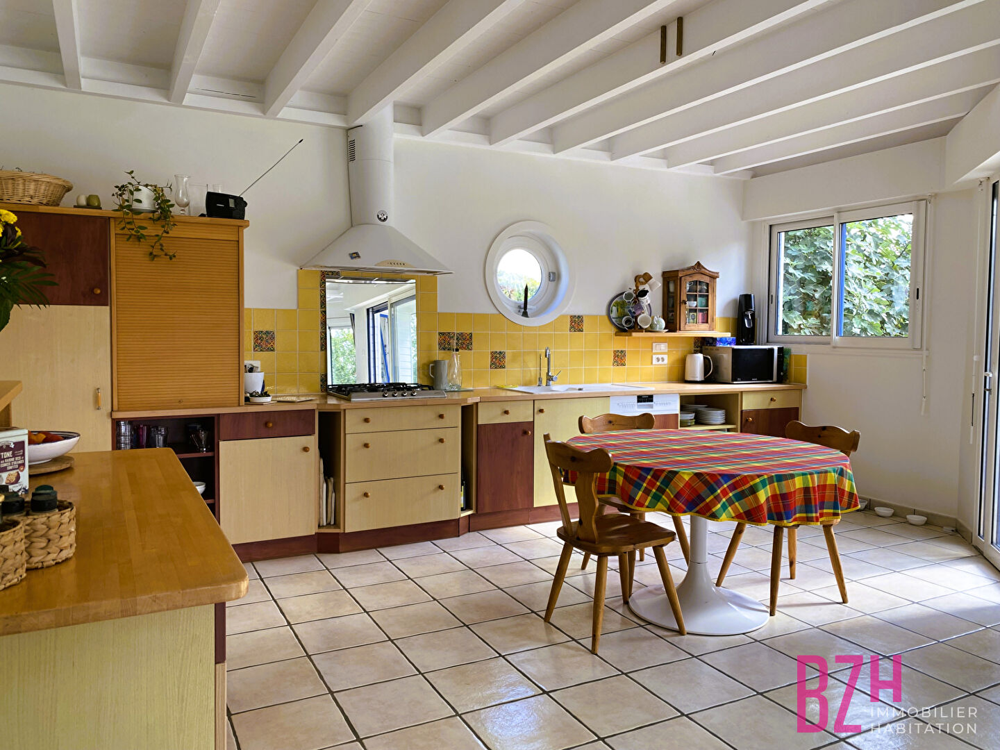Photo Maison de 145 m²  - 4 Chambres située dans un environnement verdoyant et paisible. image 4/6