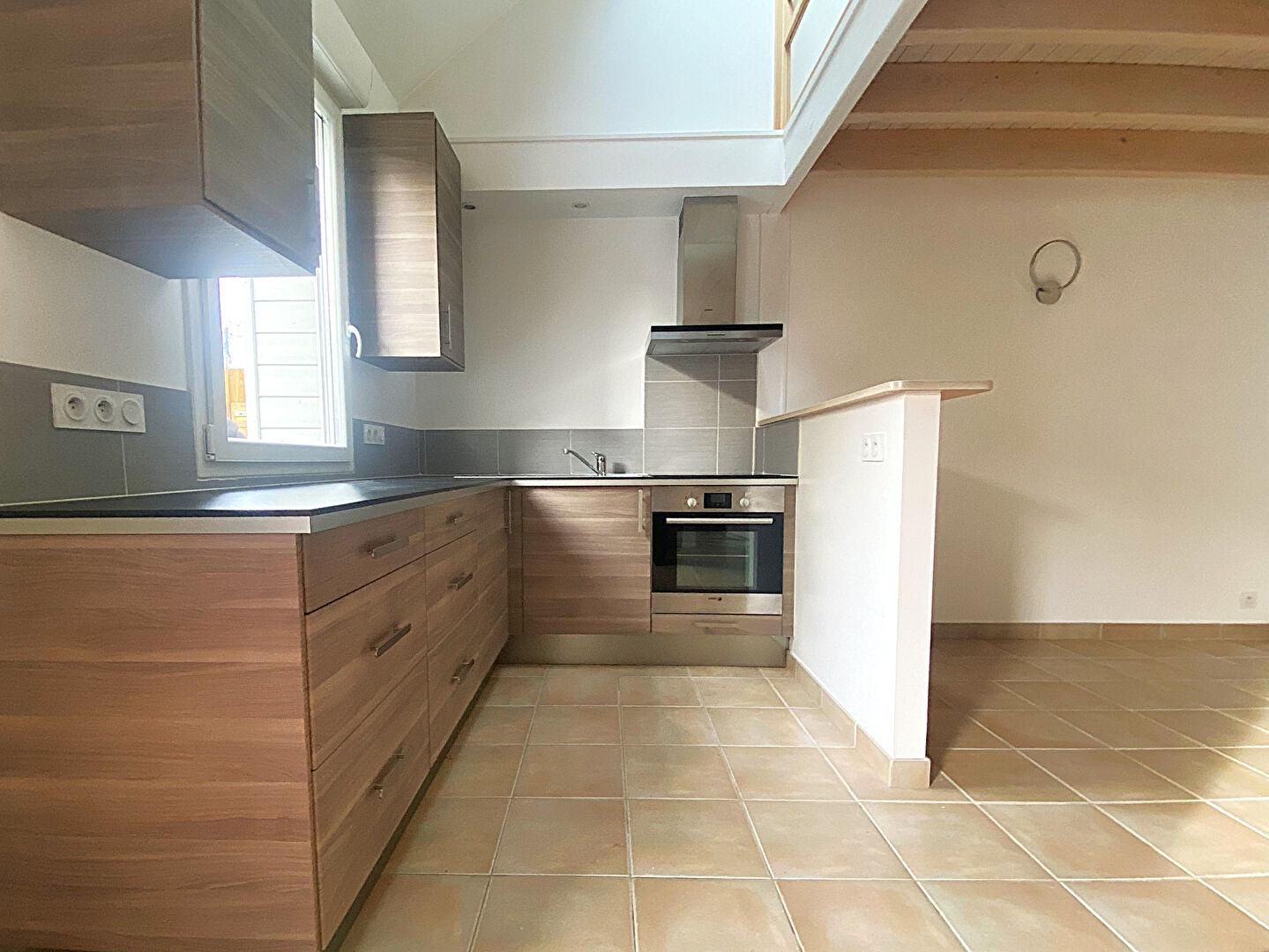 Photo Maison de ville rénovée à Vannes - proche centre ville et gare image 2/6