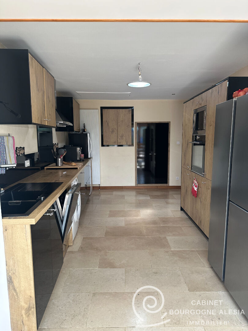 Photo Axe MONTBARD-VENAREY maison antierement restaurée image 5/6