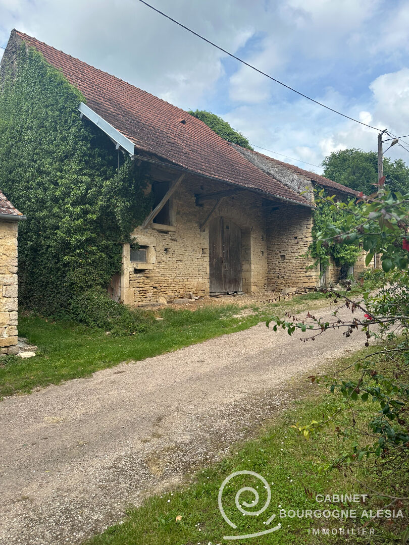 Grange avec terrain - Proche Venarey Les Laumes 2 pièce(s) 81 m2