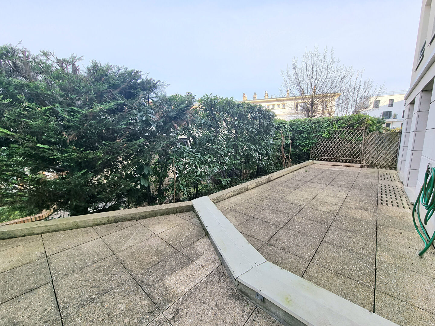 Photo Suresnes - 3 pièces - 2 chambres - Terrasse et parking image 2/6