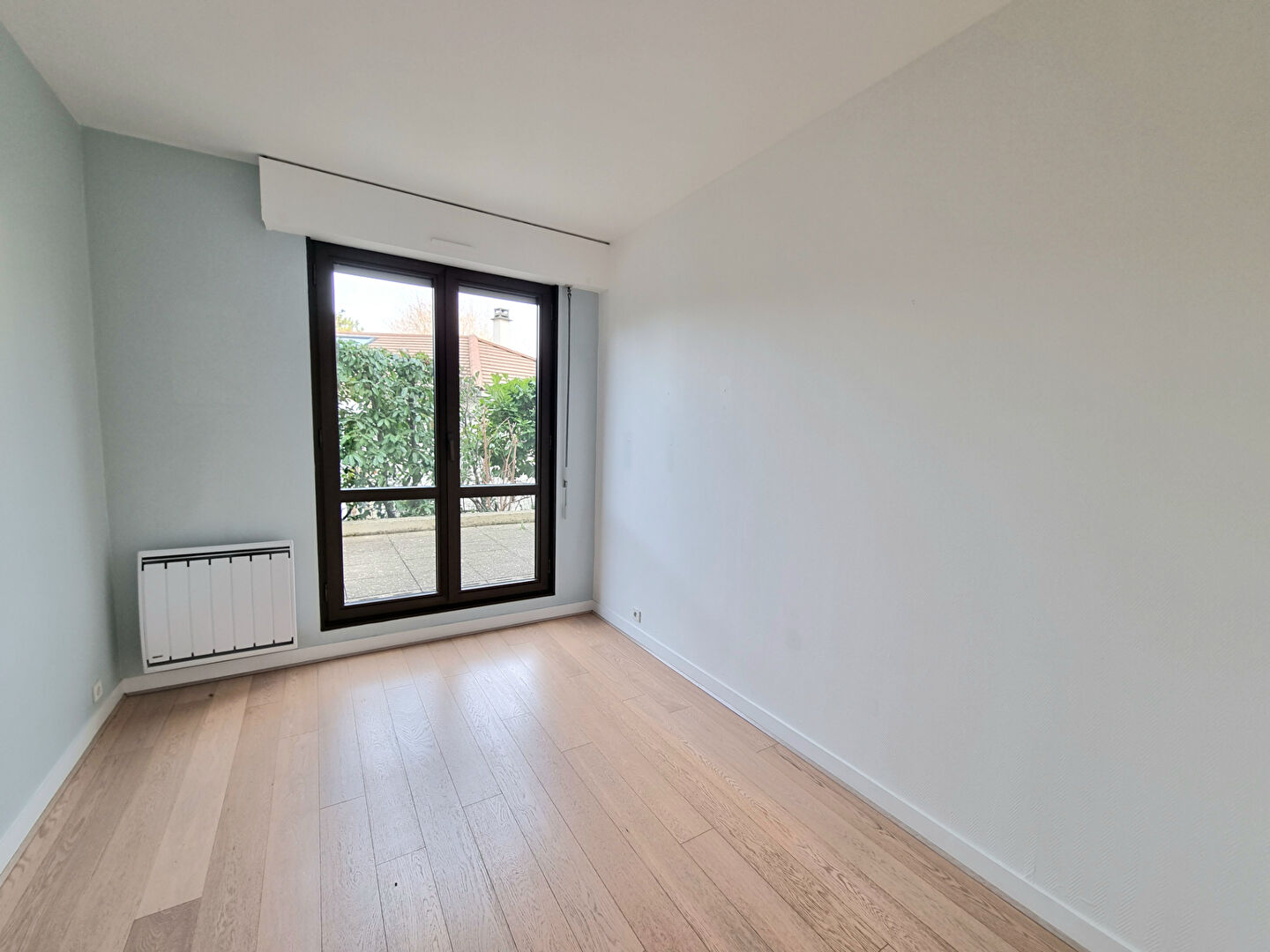 Photo Suresnes - 3 pièces - 2 chambres - Terrasse et parking image 5/6