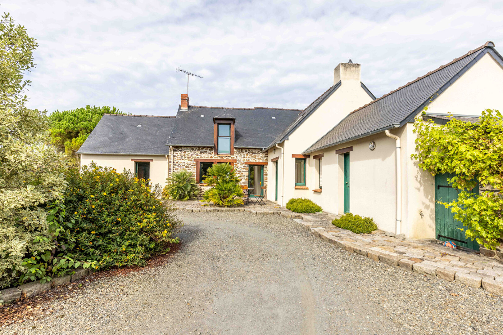 Photo Longère, 6 CH, 250 m², dépendance, BOURGBARRE image 2/6