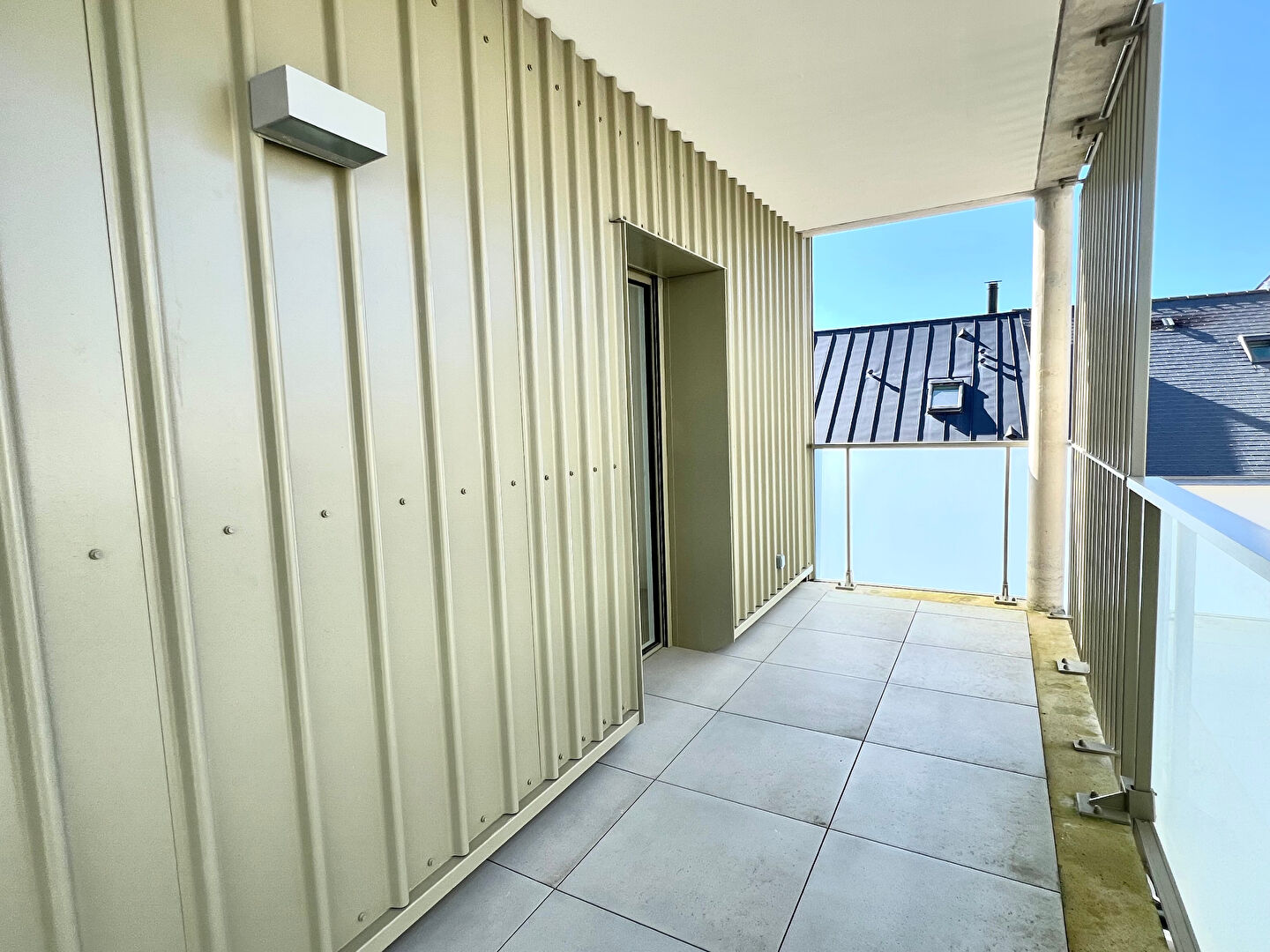 Photo APPARTEMENT TYPE 3 - 71 m2 - PARKING  ET EXTÉRIEUR - RENNES CENTRE image 4/4