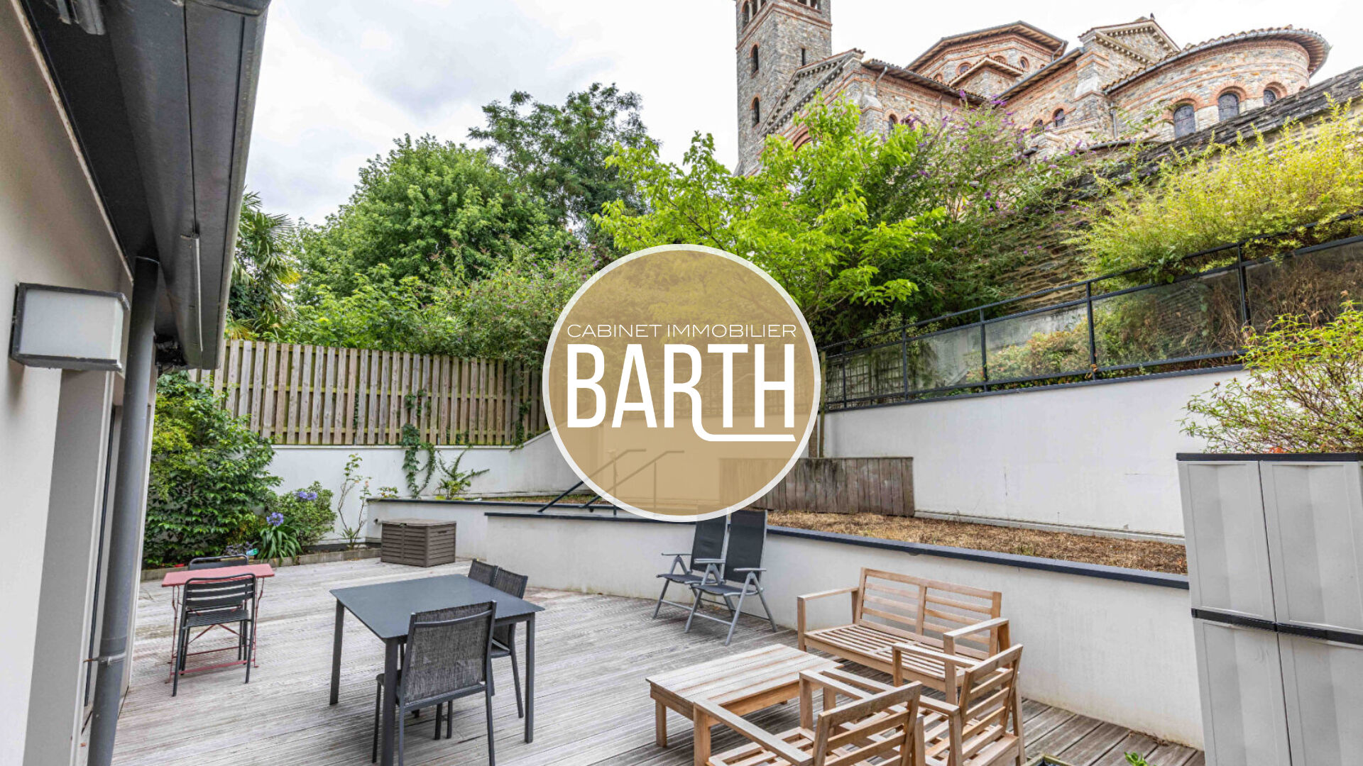 APPARTEMENT  T5 - 115m2 -  RUE DE PARIS - THABOR -  JARDIN - TERRASSE - GARAGE -