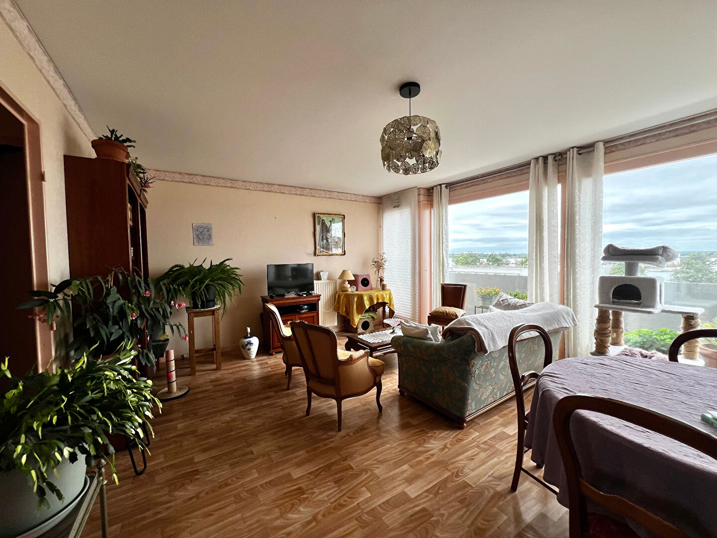 Photo DUPLEX - GRAND T4 en dernier étage avec terrasse et garage - Saint-Jacques-de-la-Lande / Proximité métro GAITÉ - 82 m2 image 2/6