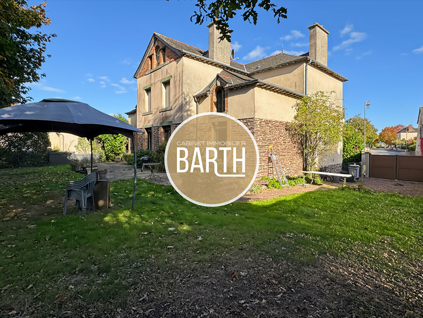 A VENDRE - MAISON DE MAÎTRE - JARDIN - BREAL-SOUS-MONTFORT