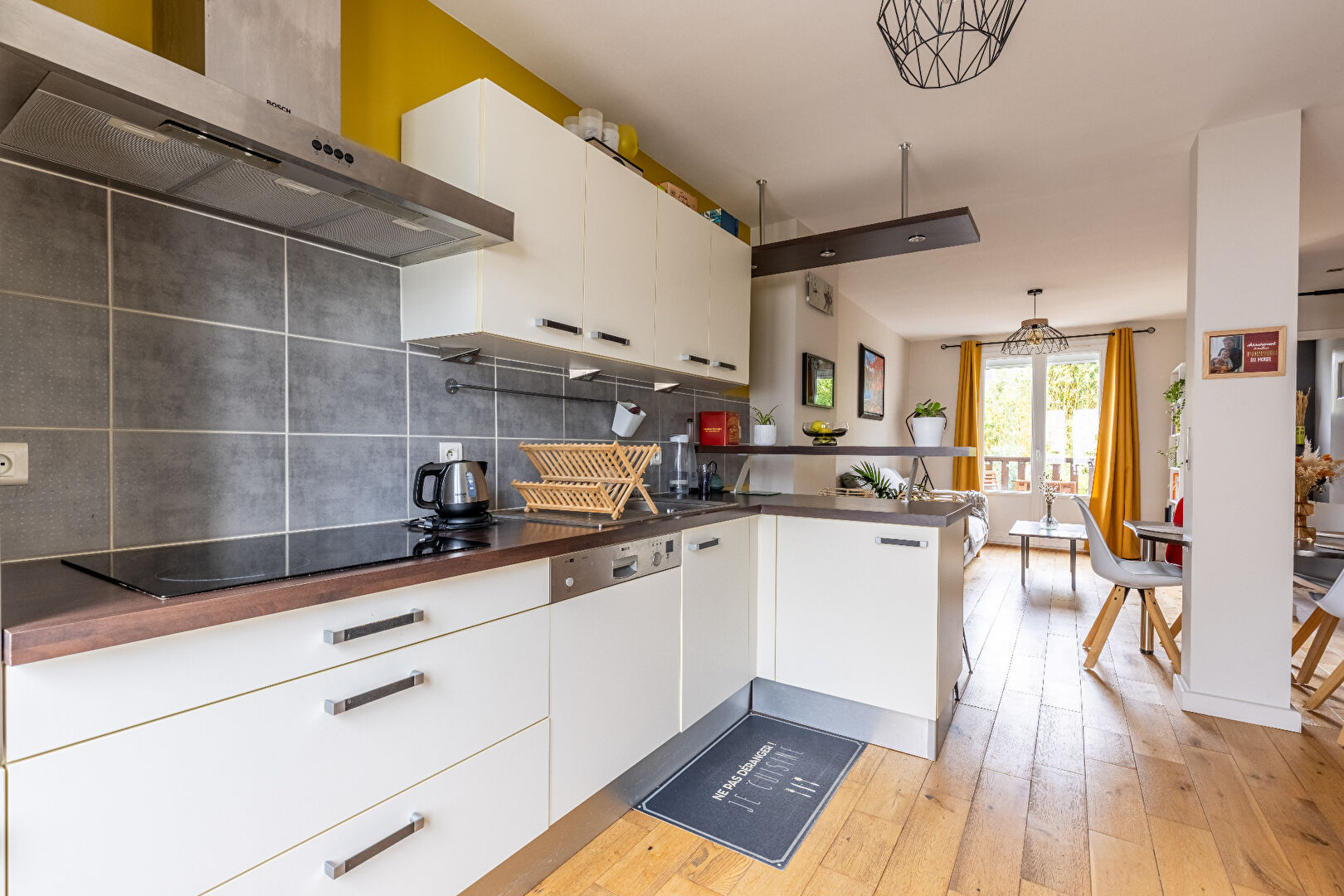 Photo T3 - RENNES - 62m2 - Terrasse et garage fermé image 4/6