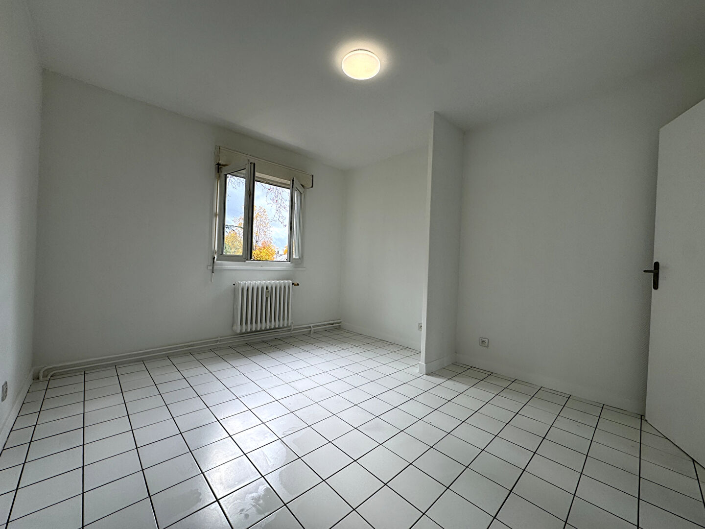 Photo NOUVEAUTÉ À VENDRE EN EXCLUSIVITÉ CHEZ CABINET BARTH IMMOBILIER - APPARTEMENT 2 PIÈCES - CHARTRES DE BRETAGNE image 6/6