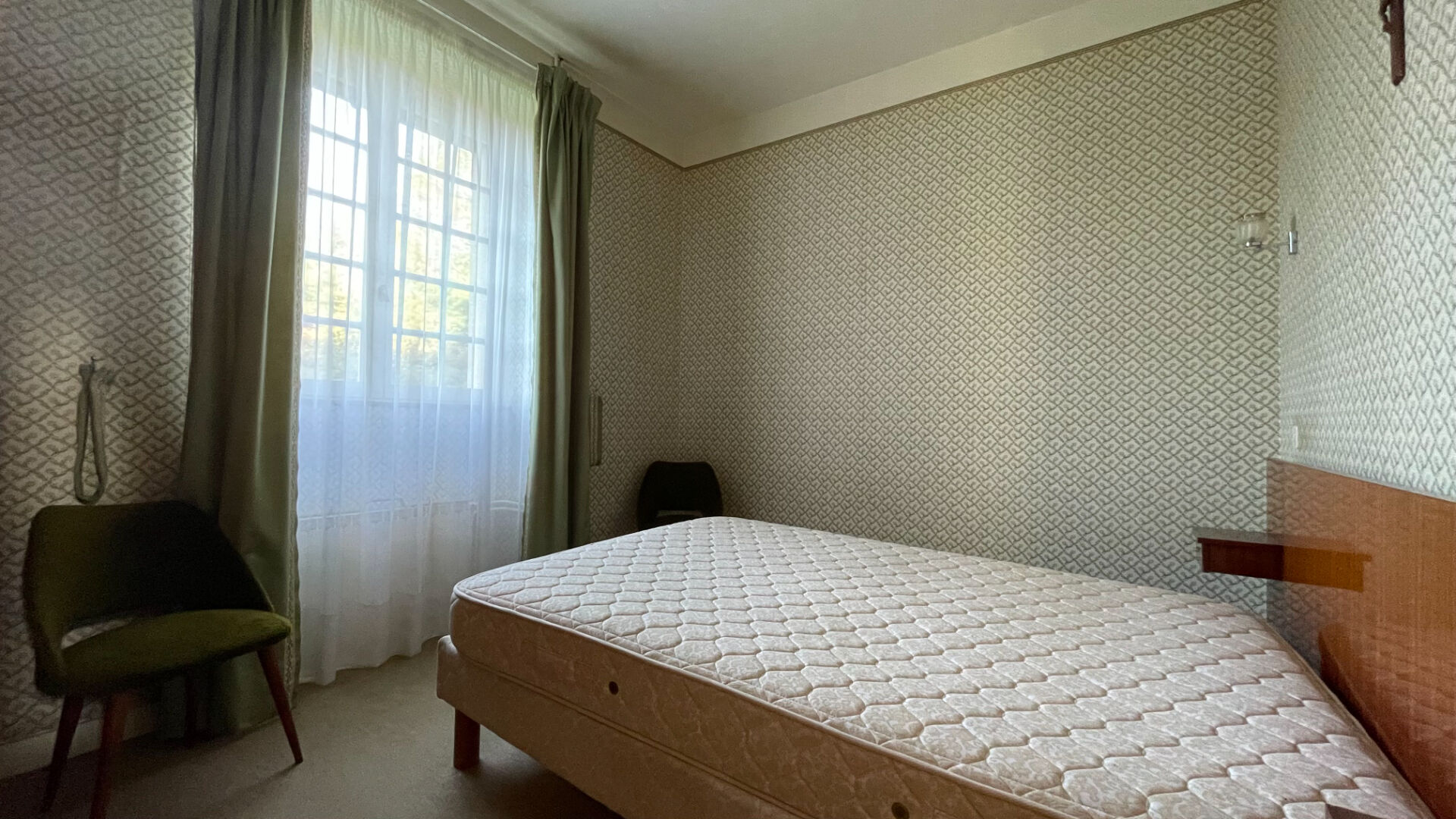 Photo Propriété agricole - Gros potentiel - 3 bâtisses & dépendances image 6/6