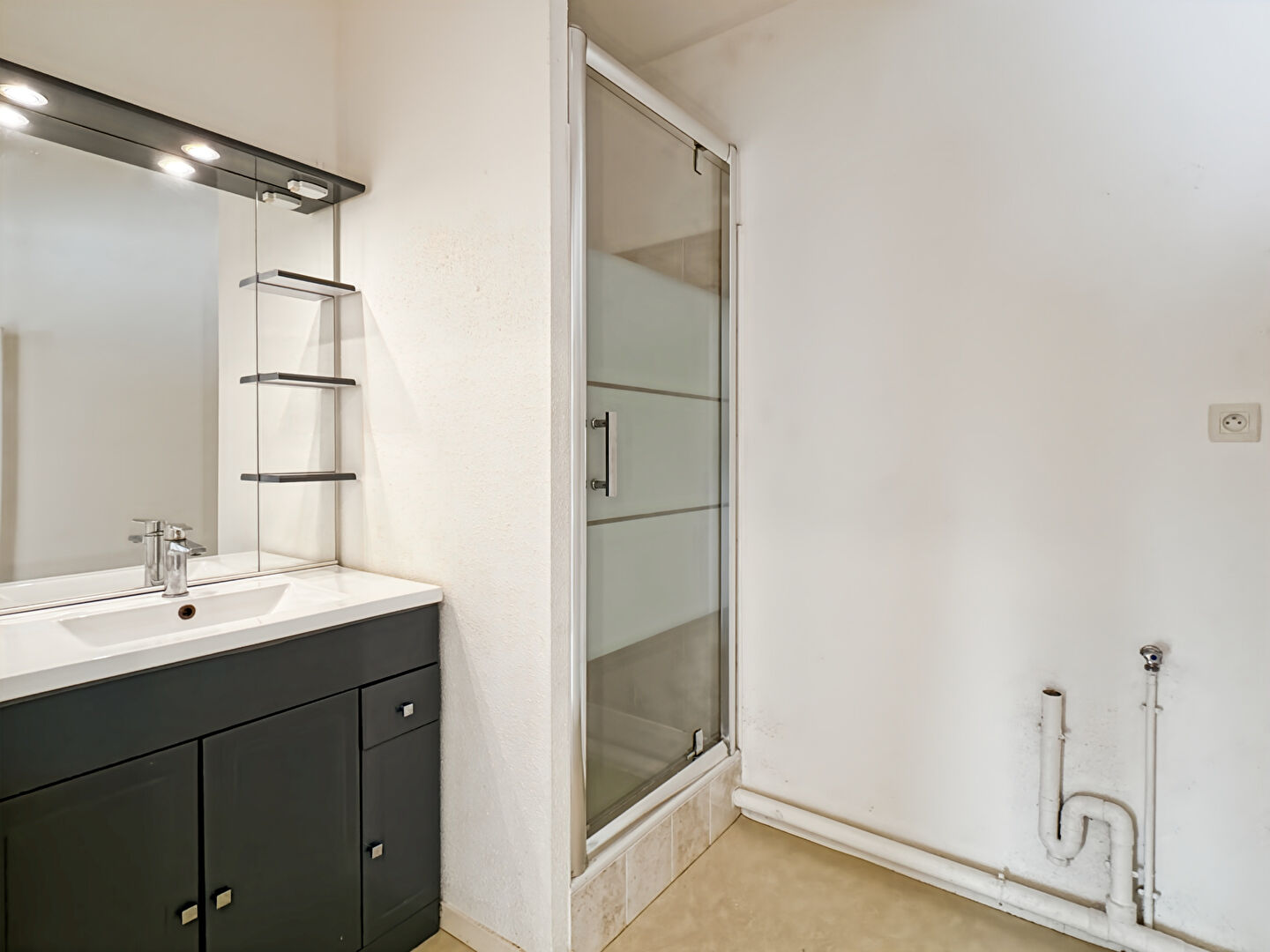 Photo EXCLUSIVITE - APPARTEMENT T2 - GARAGE - PARKING - BALCONBREAL-SOUS-MONTFORT image 3/6