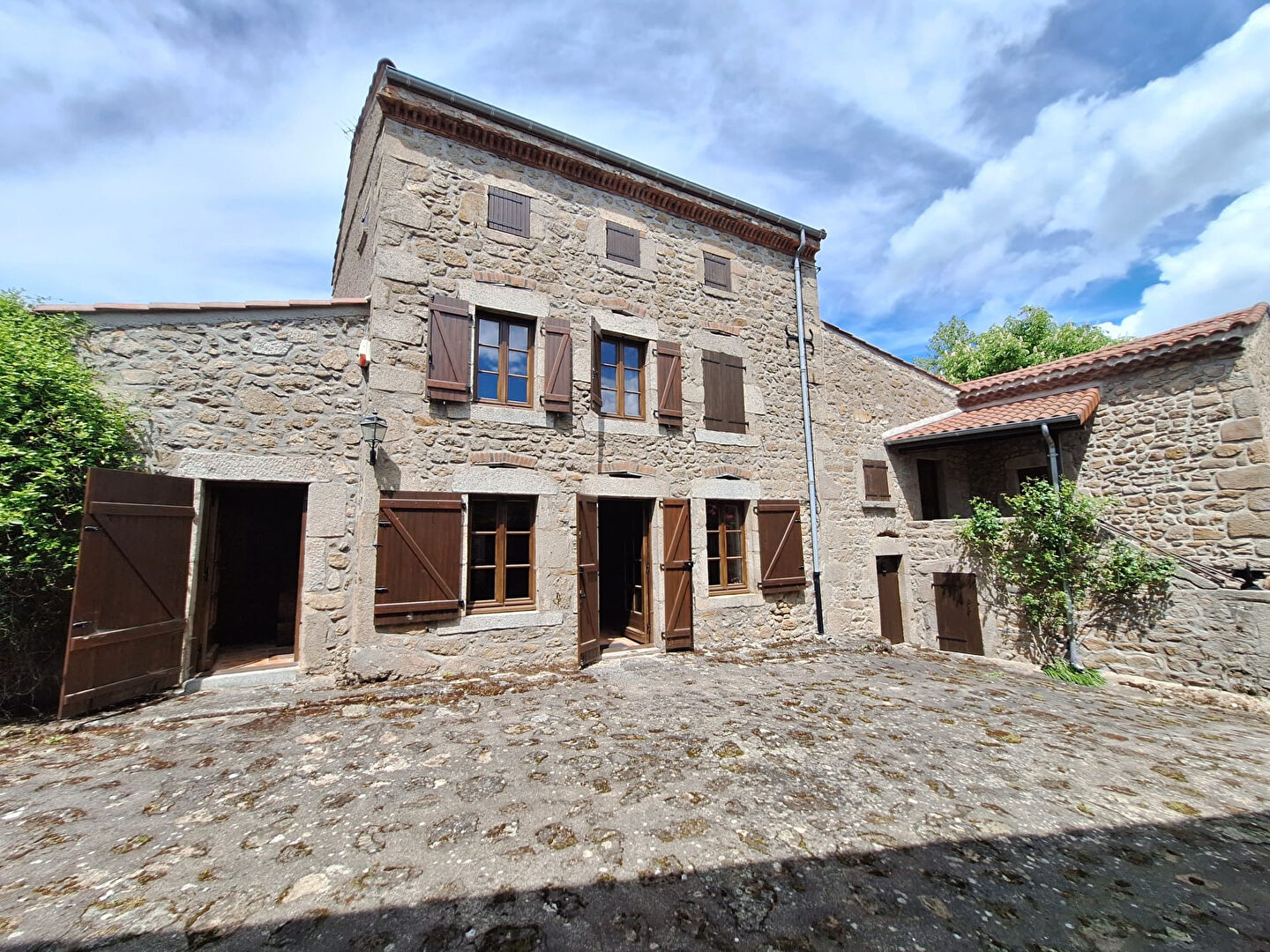 Photo Isserteaux, propriété de 350 m2 image 3/6