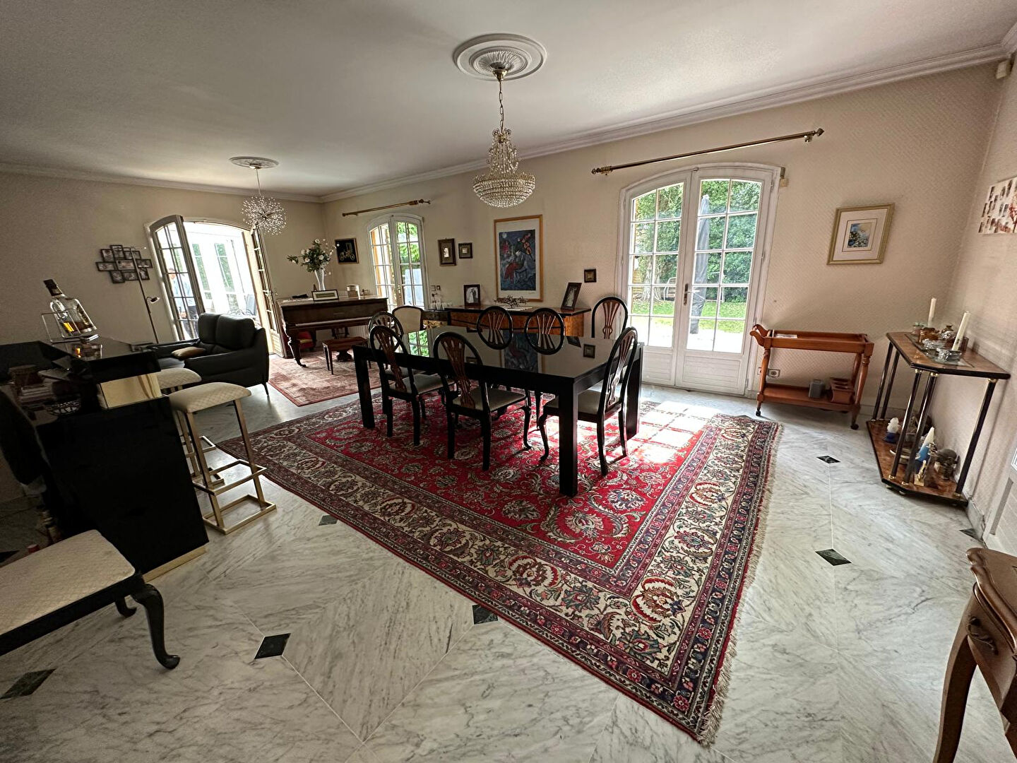 Photo LE RAINCY ? PROPRIÉTÉ FAMILIALE AVEC DÉPENDANCE ET PISCINE ? RARE SUR LE SECTEUR image 5/6