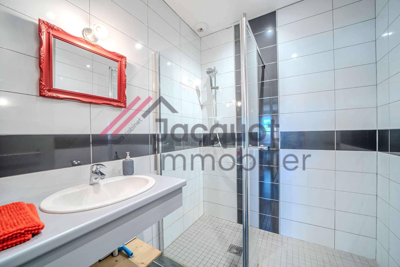 Photo Maison Lons Le Saunier 9 pièce(s) 300 m2 image 5/6