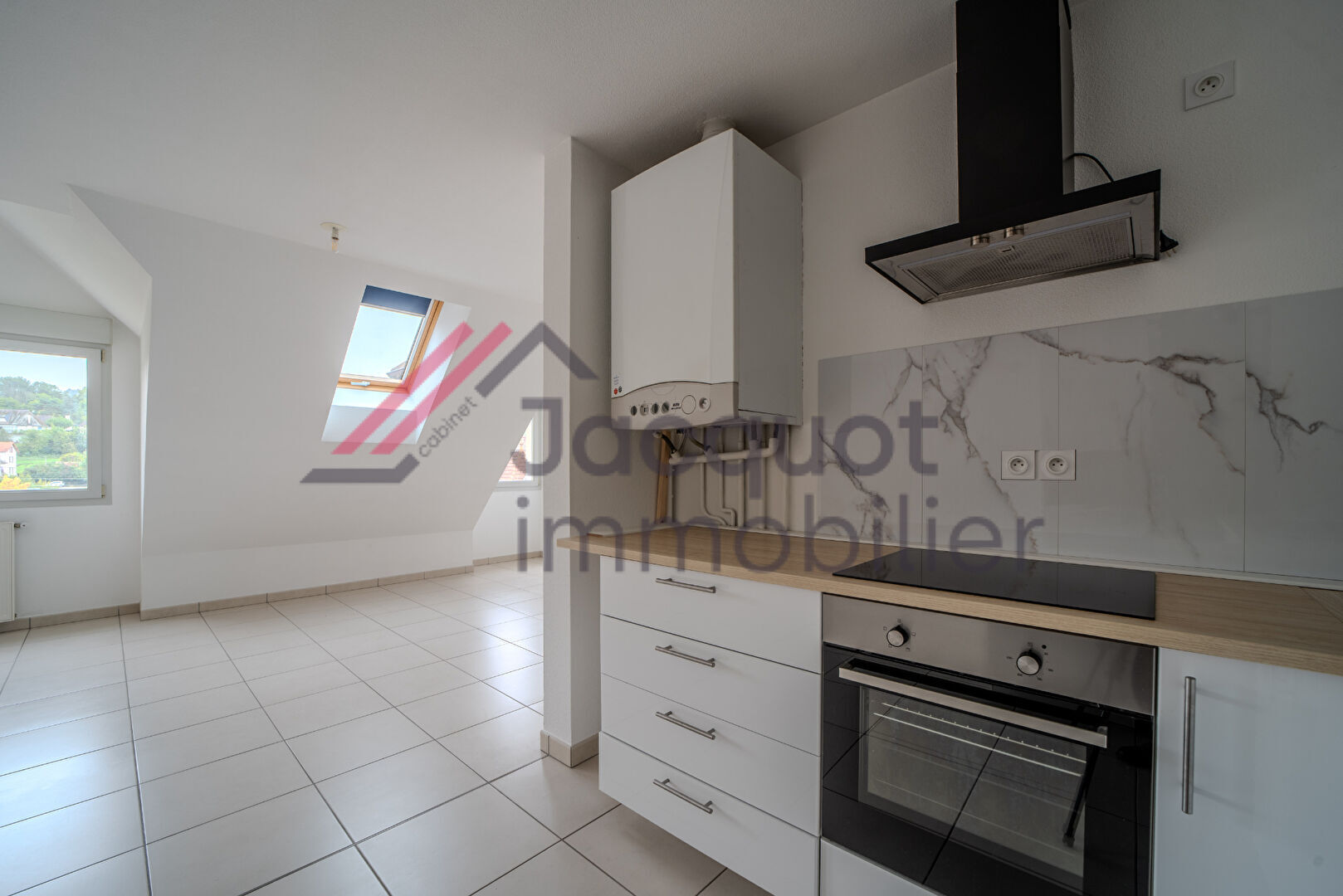 Appartement Lons Le Saunier 2 pièce(s) 53 m2