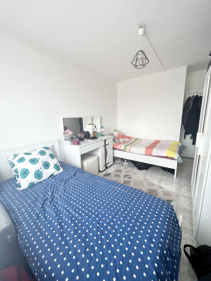 Photo 139 000  - APPARTEMENT 3 PIECES - 57 m2 - PIERREFITTE SUR SEINE image 3/6