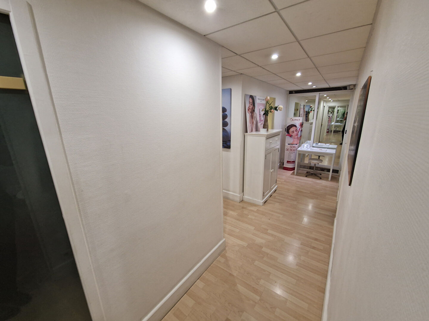 Photo BOUTIQUE 50m2 - RUE LABORDE - PARIS 75008 image 5/6